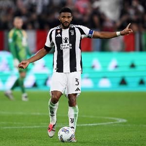 都体：尤文防线目前人手齐整，没有球员离队不会引进新援