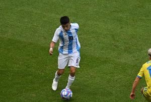 跟队记者：阿尔马达伤势未愈，退出阿根廷队本期名单