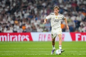 TA：赫伊森因小腿伤势退出国家队，但皇马仍认为他能赶上国家德比