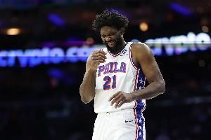 恩比德谈复出感受：这是一个学习的过程 明天再看看感觉如何