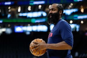 尽力局!快船今天输了19分 但哈登在场快船还赢了2分